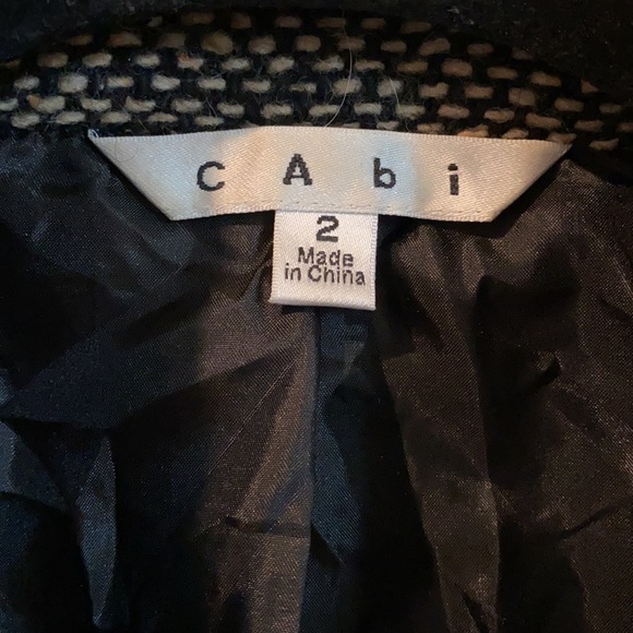 Cabi Tweed Lined Jacket Blazer Crop Boxy Sz 2 - Picture 3 of 4